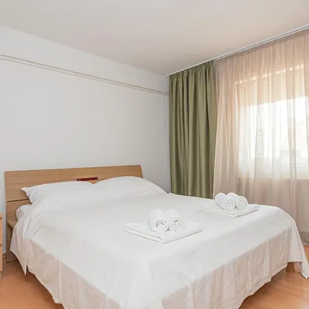 Radelj Apartment Pirovac