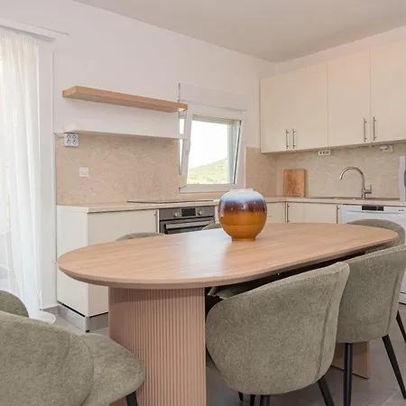 Radelj Apartamento *