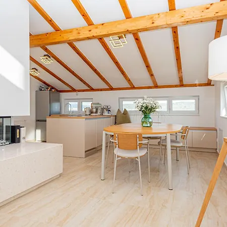 Radelj Apartment Pirovac
