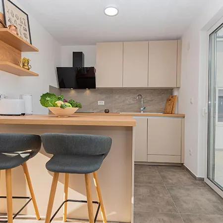 Apartment Radelj *